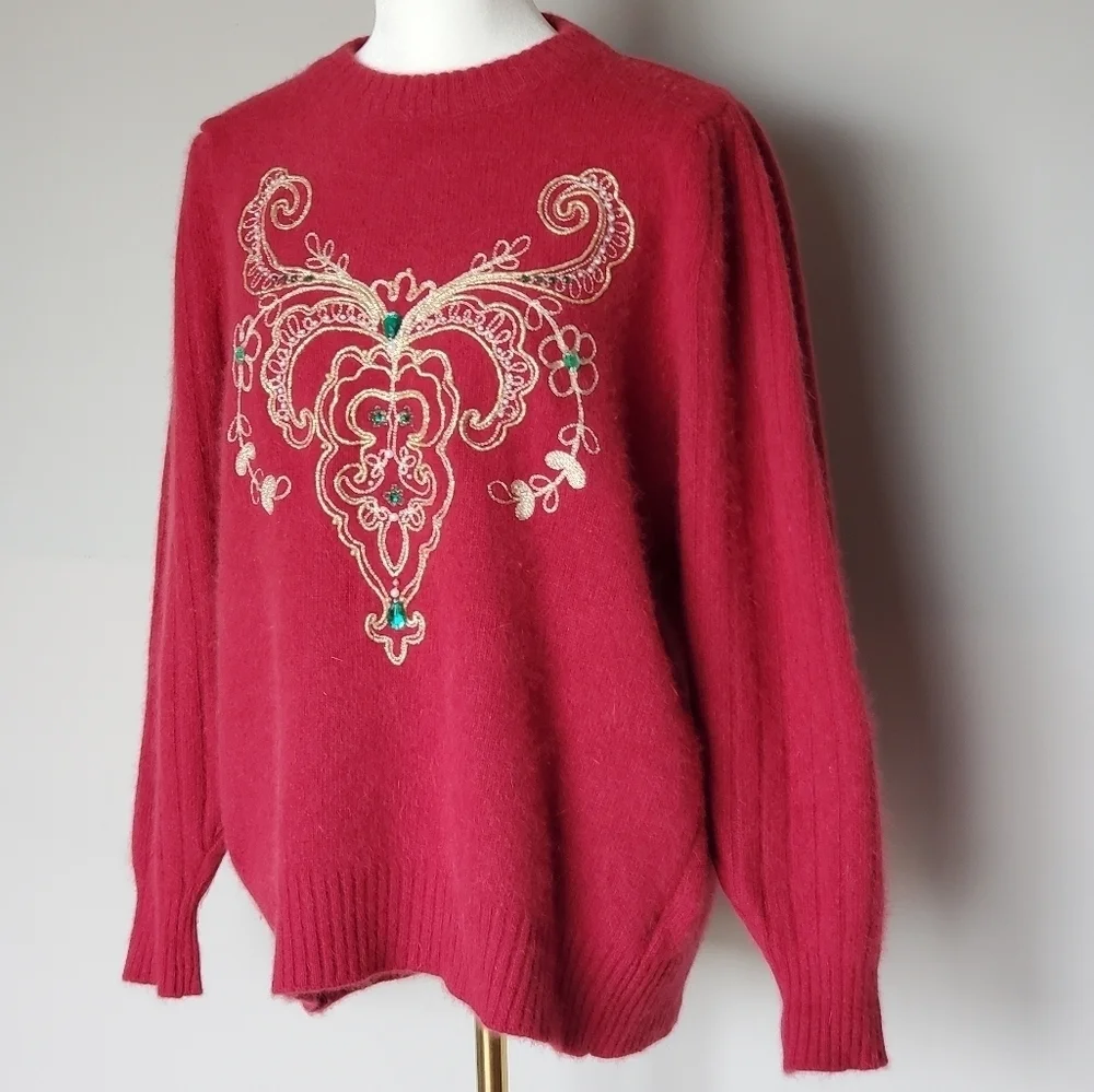 Vintage Kenji RN# 75343 Reindeer Holiday Sequin Embroidered Angora Wool Sweater